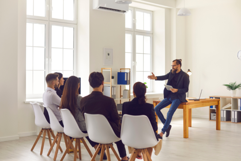 6 Best People Management Courses Online for Team Leads (2023)